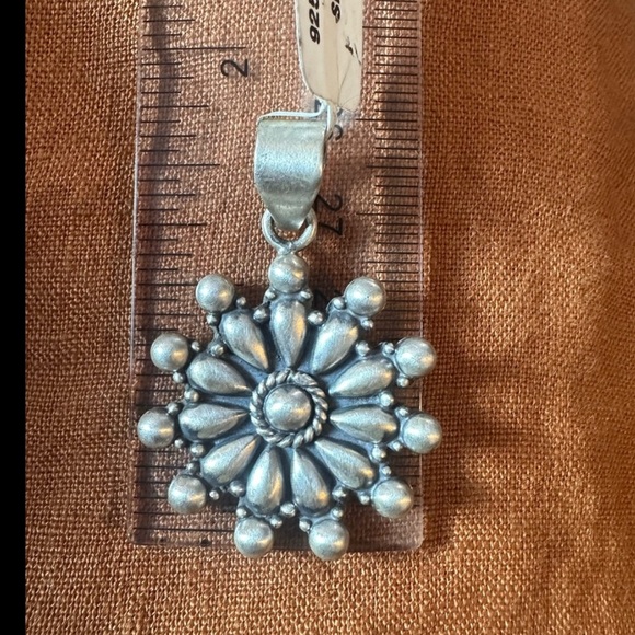 Jewelry - Sterling Silver pendant